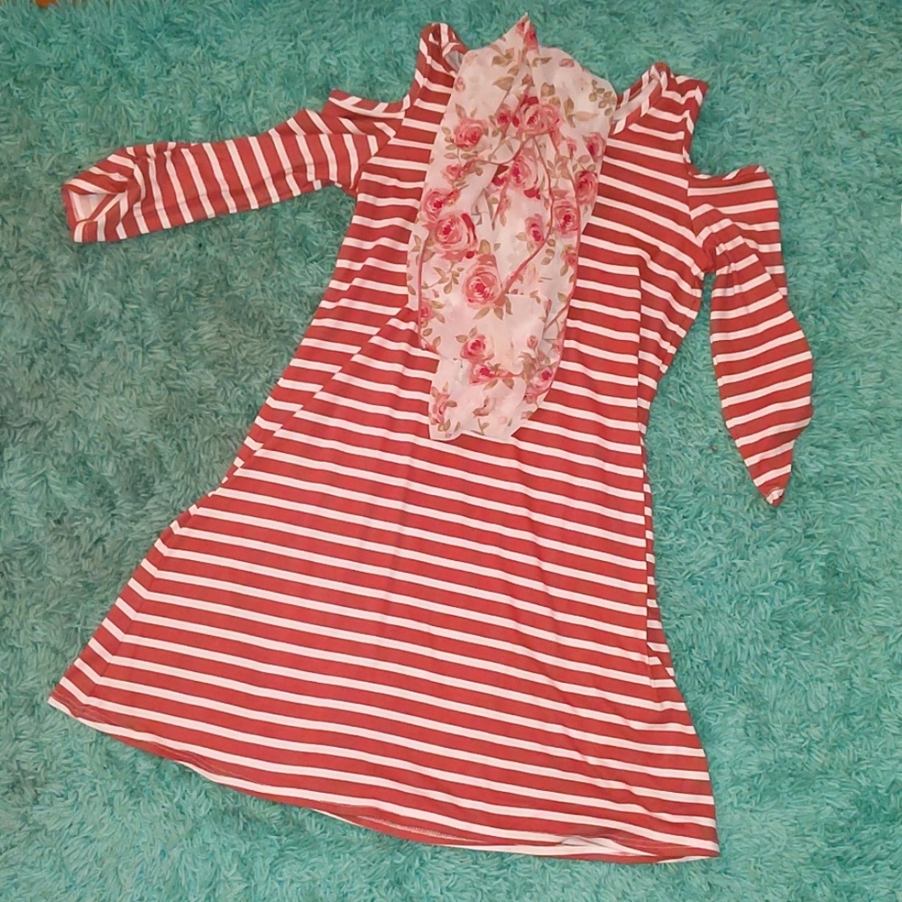 Girls dress